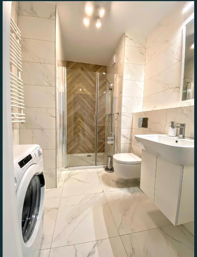 Apartamenty Fuzja - Komfortowe Mieszkania Blisko Centrum Lodzi Garaz 외부 사진